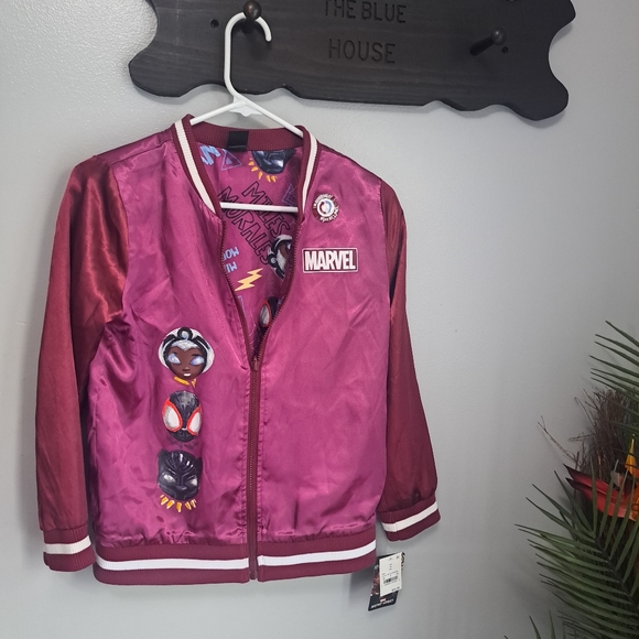 Marvel Jackets & Coats Girls Nikkolas Smith Marvel Trio Reversible Bomber Jacket - Picture 3 of 11